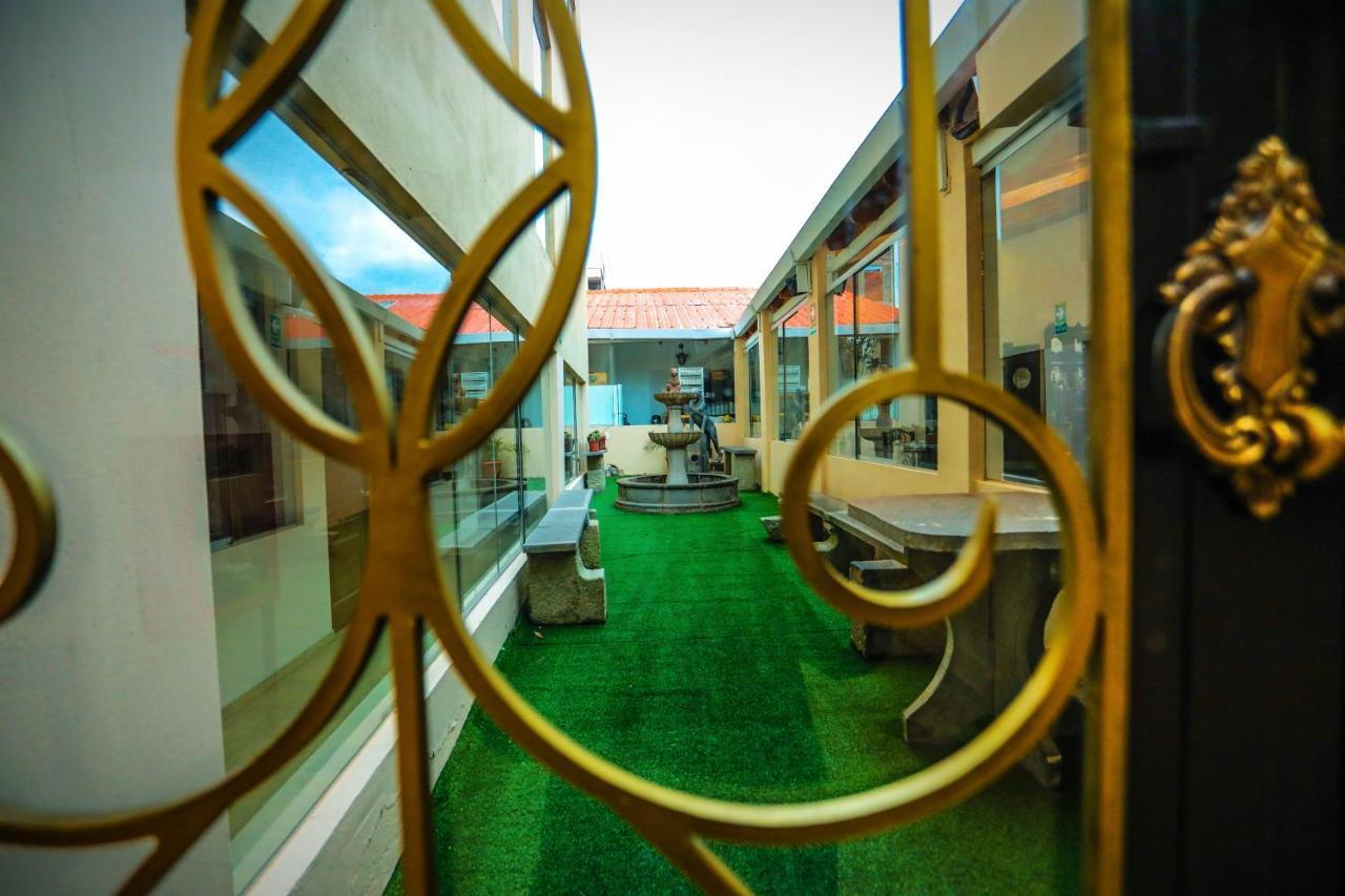 Hotel Kapac Inn-San Blas クスコ エクステリア 写真