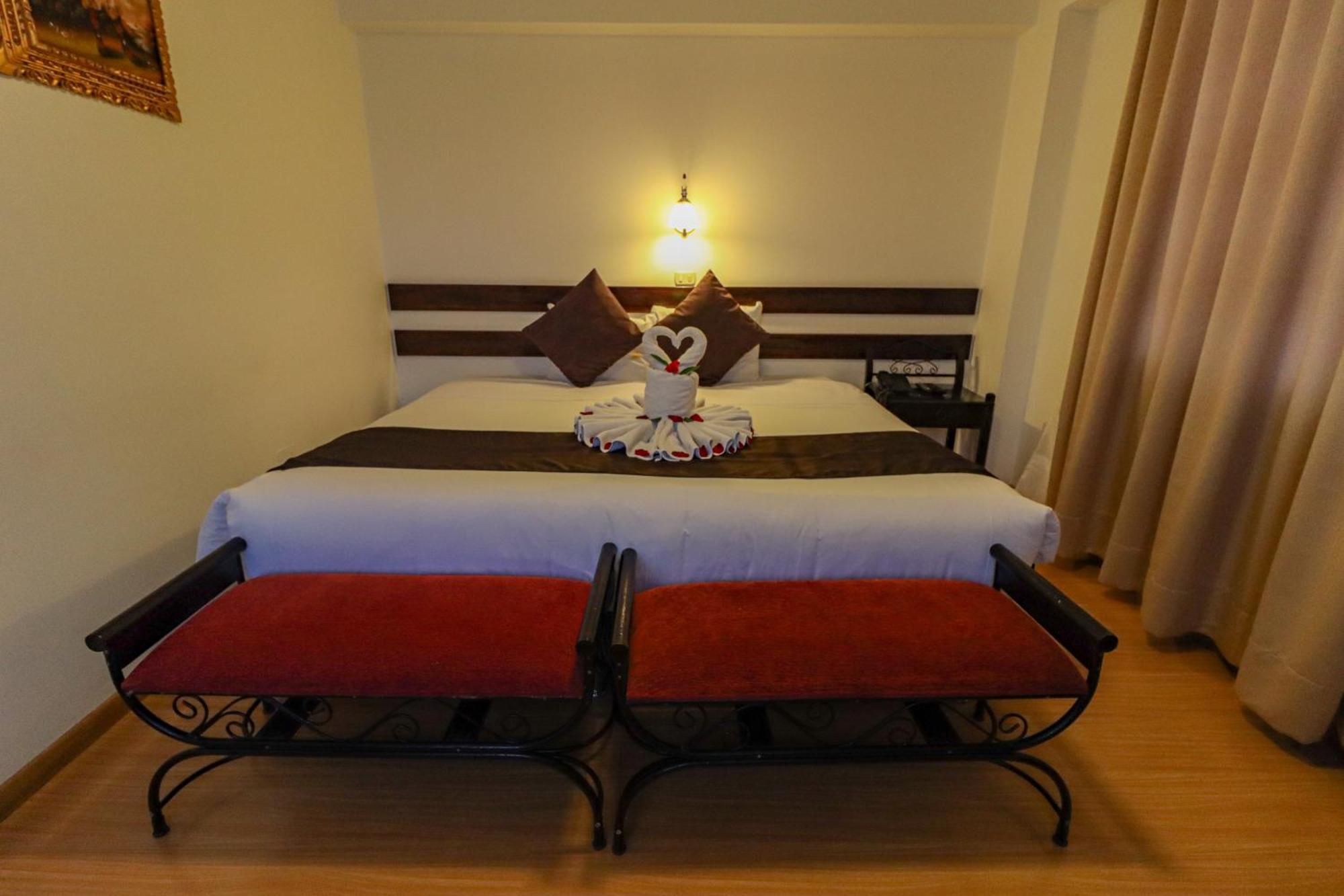 Hotel Kapac Inn-San Blas クスコ エクステリア 写真
