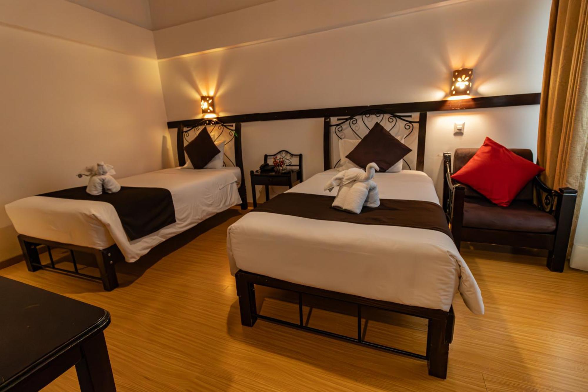 Hotel Kapac Inn-San Blas クスコ エクステリア 写真