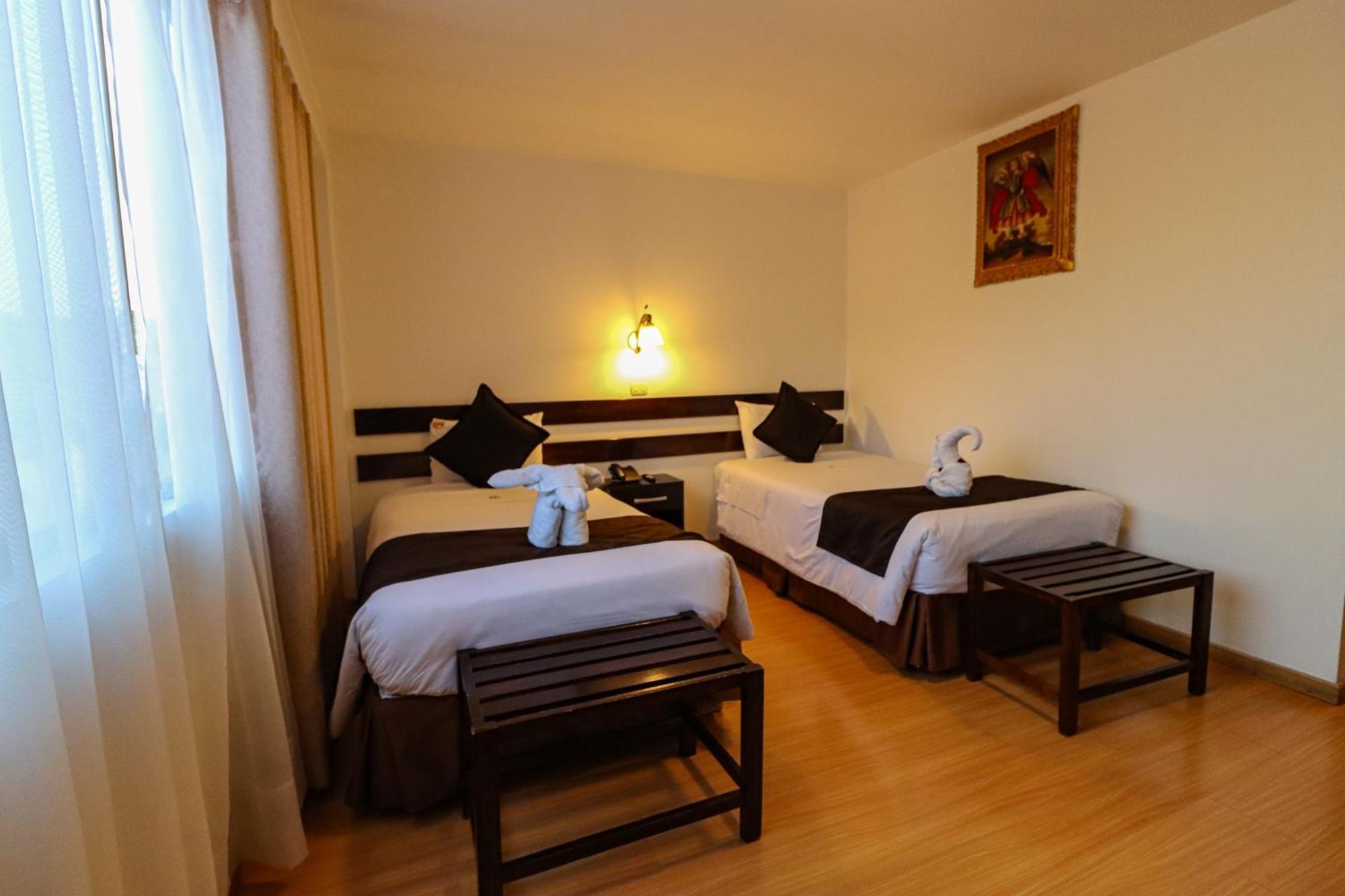 Hotel Kapac Inn-San Blas クスコ エクステリア 写真