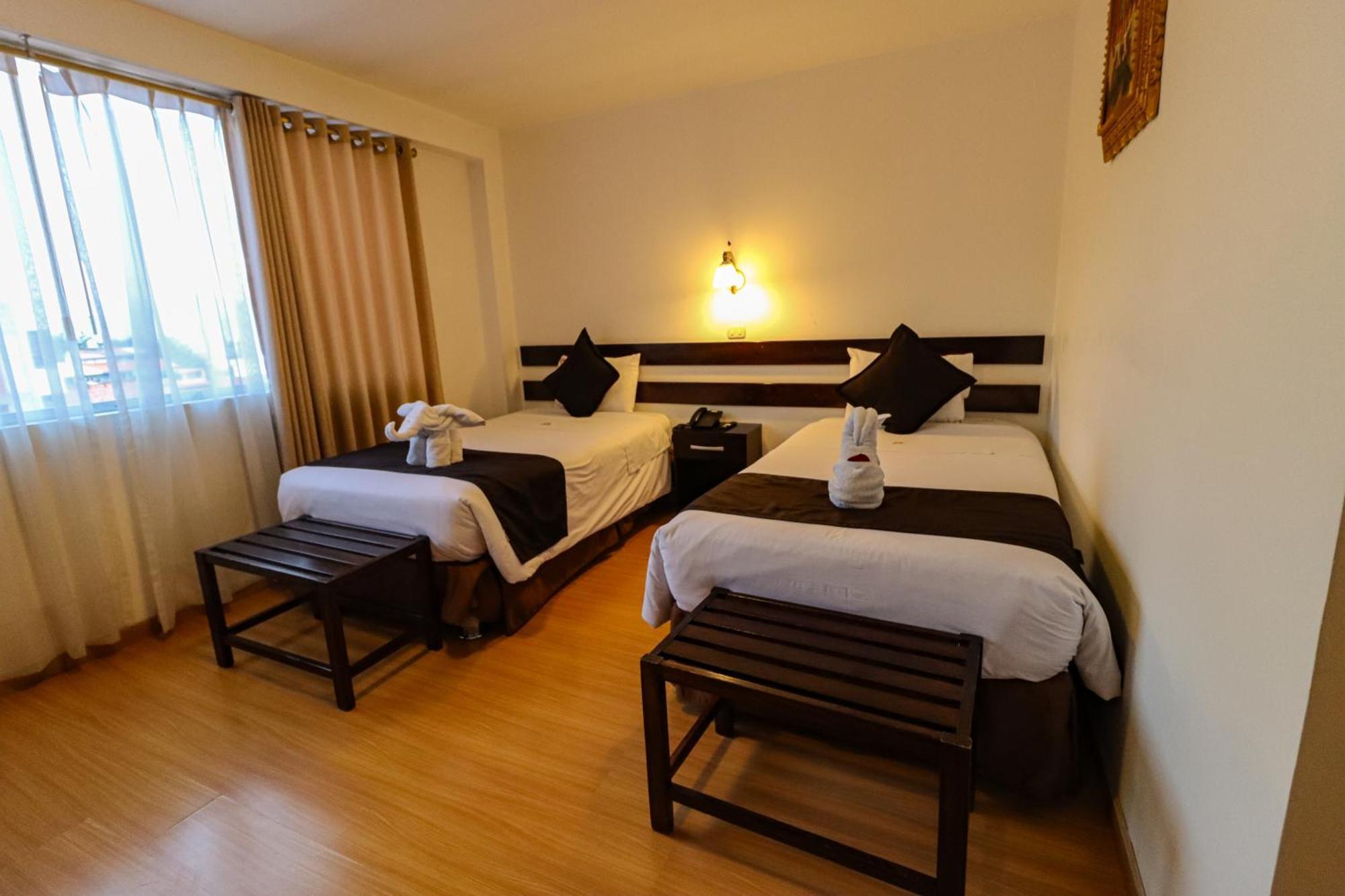 Hotel Kapac Inn-San Blas クスコ エクステリア 写真