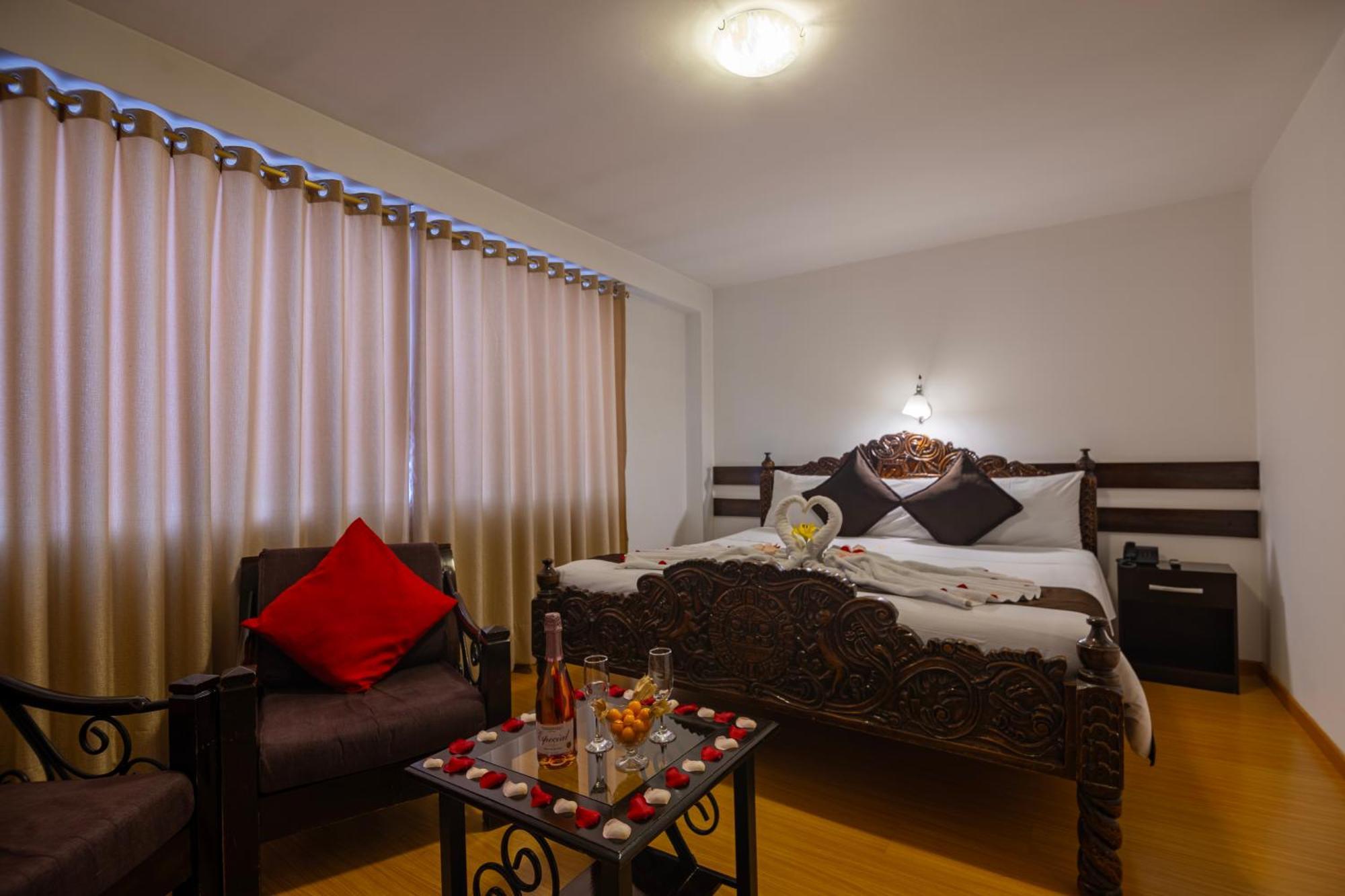 Hotel Kapac Inn-San Blas クスコ エクステリア 写真