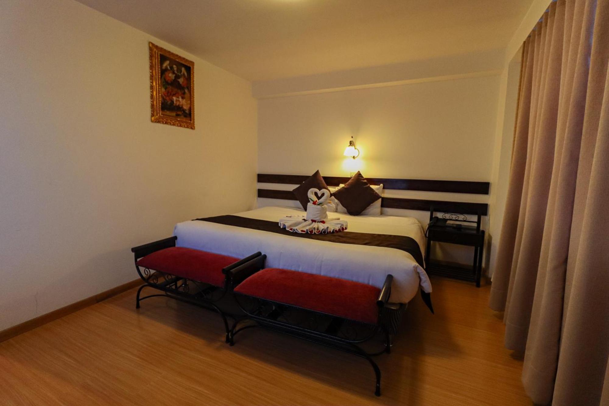 Hotel Kapac Inn-San Blas クスコ エクステリア 写真