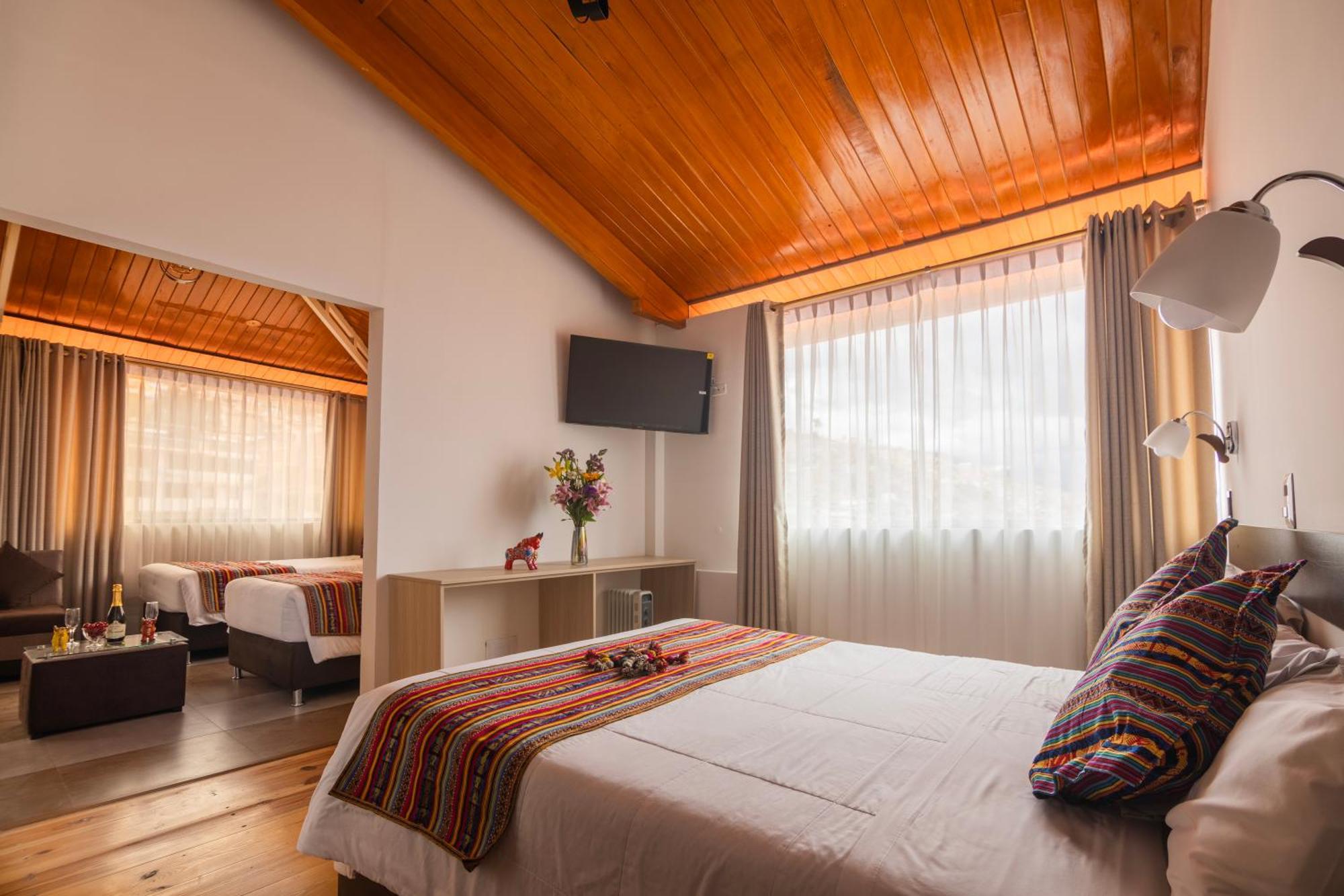 Hotel Kapac Inn-San Blas クスコ エクステリア 写真